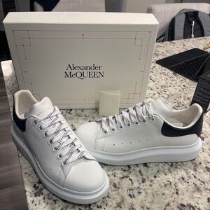 Alexander McQueen Oversized White and Black Mens size 11